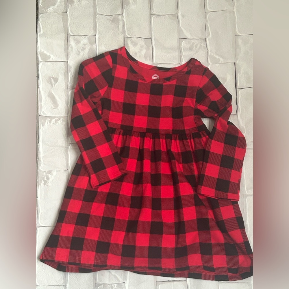 Toddler girls red and black plaid dress size 2t. New with tags.